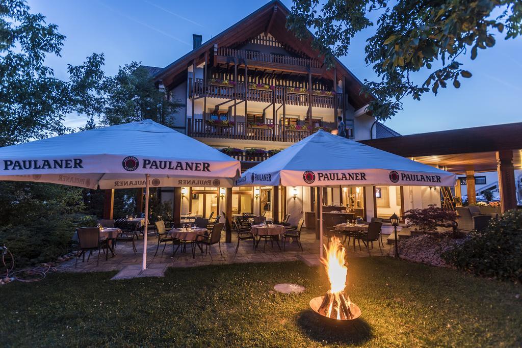 Gaestehaus Becher Donzdorf Eksteriør bilde